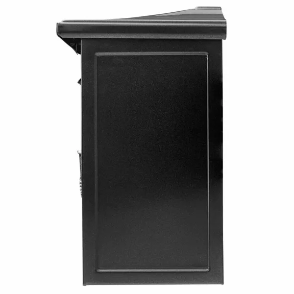 Díszes kerítésen kívüli postaláda