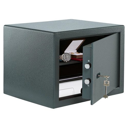 széf kulcsos zárral