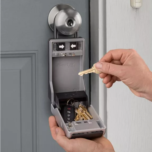 Master Lock 5480 számzáras kulcsszéf – ML5480