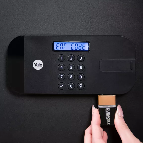 Bútorszéf elektronikus zárral