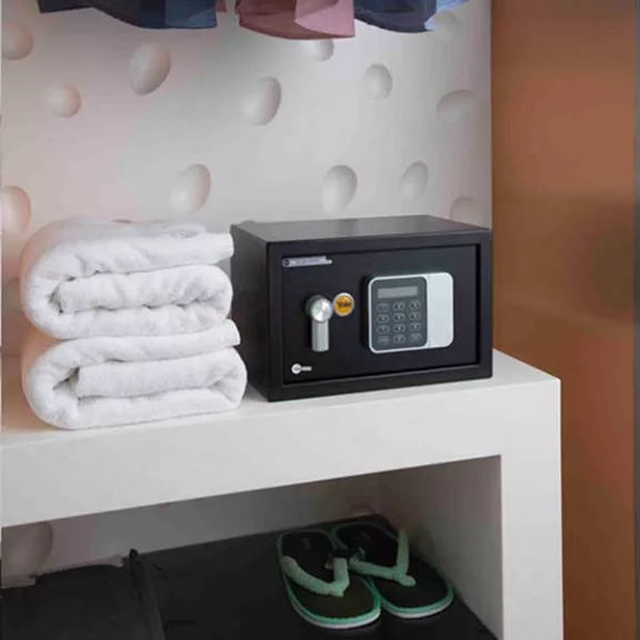 Yale® - otthoni széf digitális zárral és LCD kijelzővel