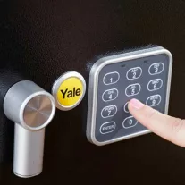 Yale® - 695 Irodai széf digitális zárral